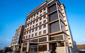 Best Western Plus Danat Almansak Hotel